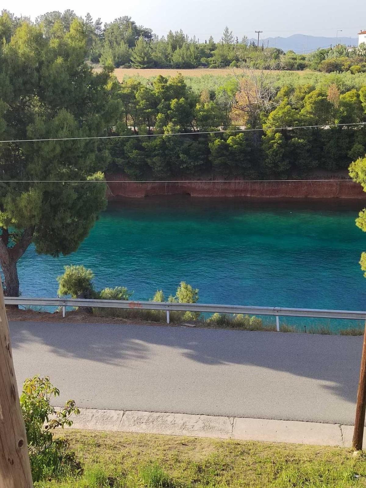 The House Next To The Canal ! Nea Moudania Exterior foto